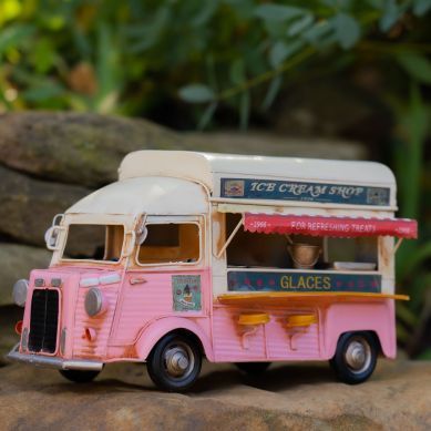 Vintage Style Ice Cream & Coffee Truck (Pink Ice Cream Shop)